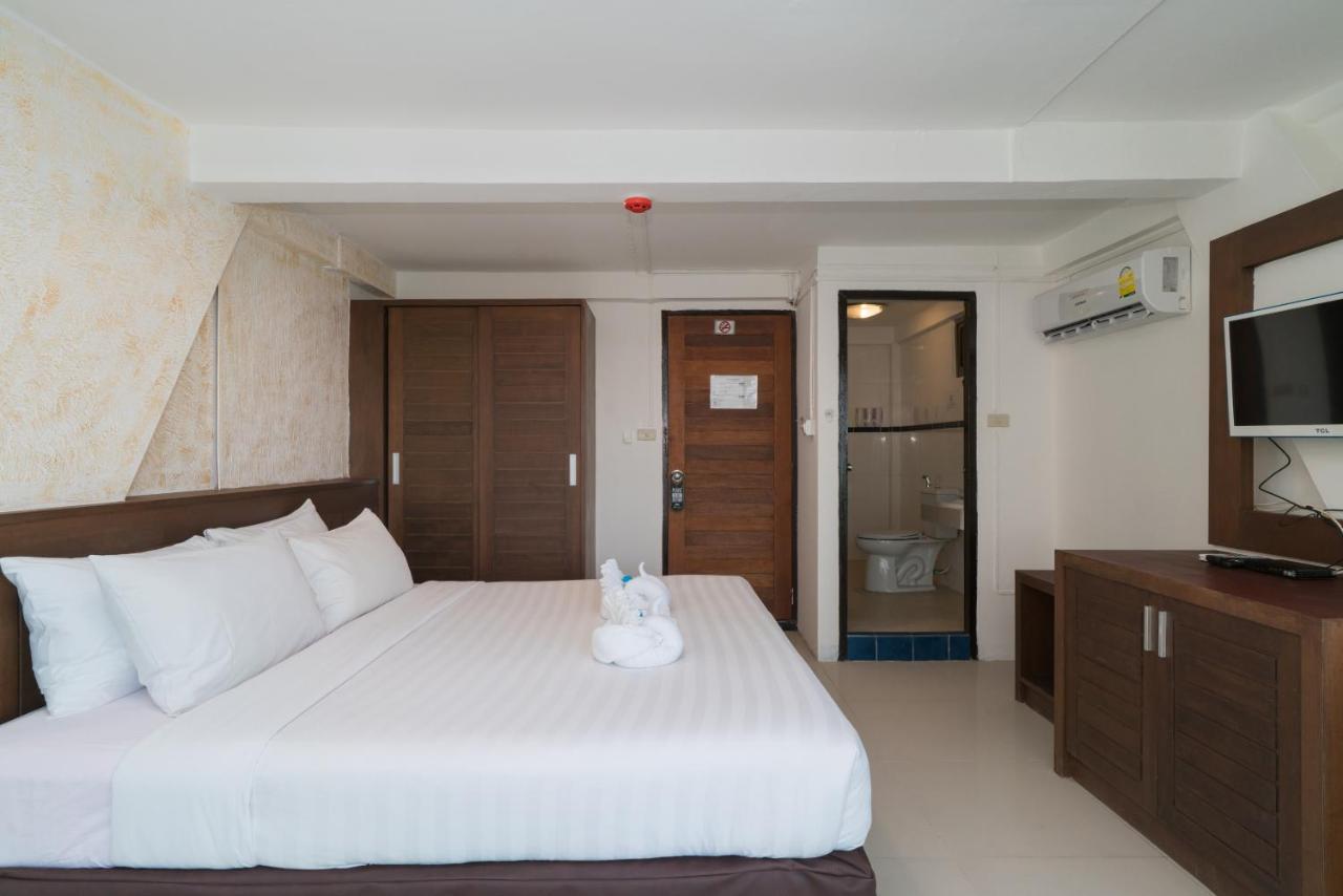 Готель Destination Patong Екстер'єр фото